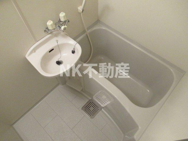 エトワールヴィルR小阪本町グラッセの風呂写真