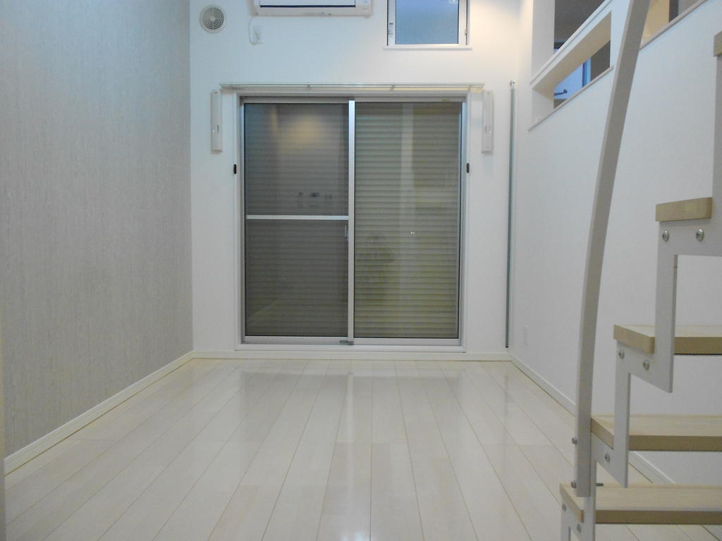 居室・リビング　同タイプ同モデルを使用