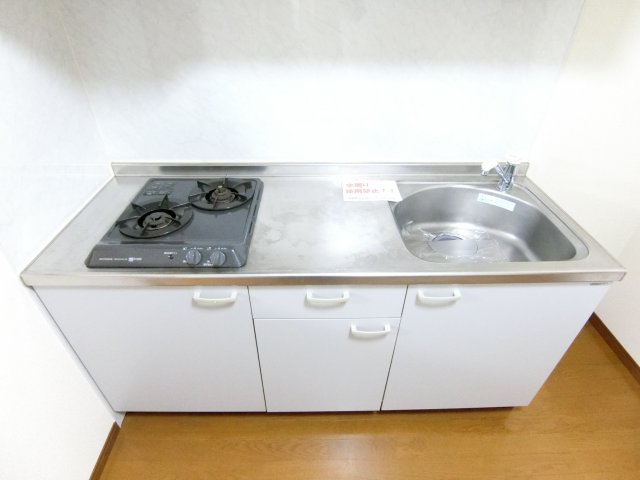 キッチン　同物件別部屋イメージ写真