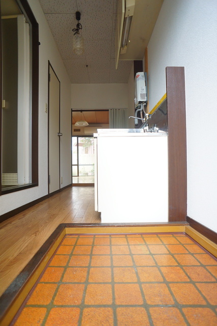 玄関　すっきりシンプルな玄関スペースです！