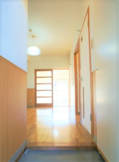 玄関　ゆったりとした玄関です