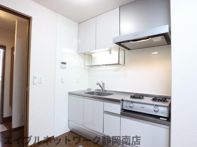 キッチン　キッチンでお料理をお楽しみください