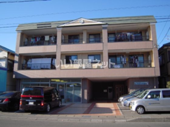 静岡市清水区堂林のマンションの建物外観