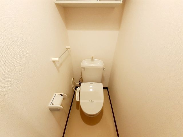 【カムフォート神山のトイレ】