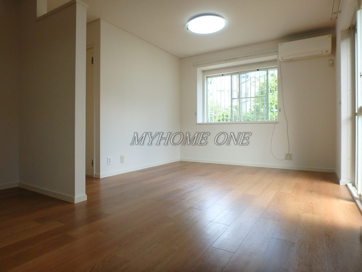 居室・リビング　リビング