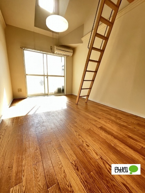 居室・リビング　２０６