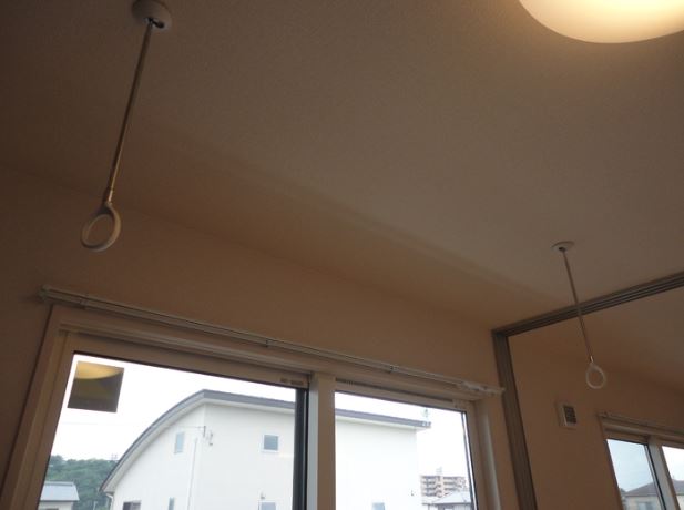 その他設備　室内物干し機