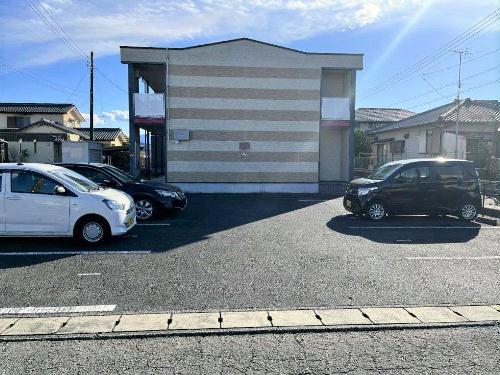 【レオパレス翔賢の駐車場】