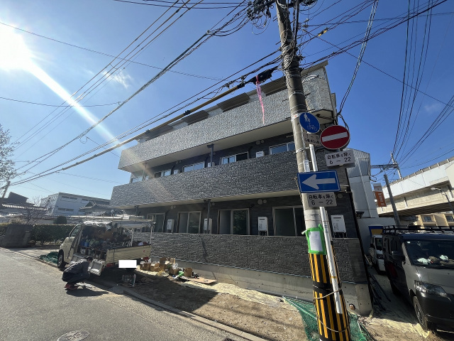 安芸郡府中町茂陰のアパートの建物外観