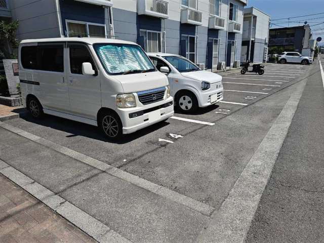 駐車場　エントランス