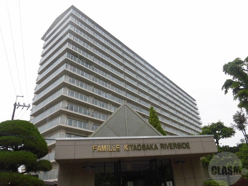 ファミール北大阪リバーサイドB棟の建物外観