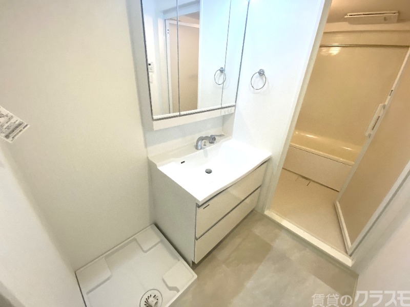 洗面設備　独立洗面台で朝の身だしなみもバッチリ♪