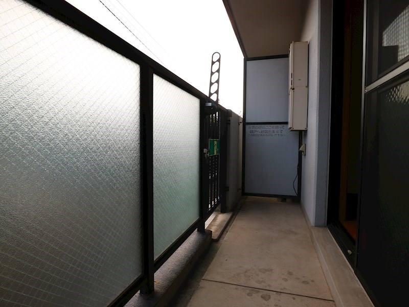 バルコニー　他の不動産屋さん掲載のお部屋もご紹介可能です。