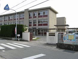 【ジークフリーデンIIの小学校】