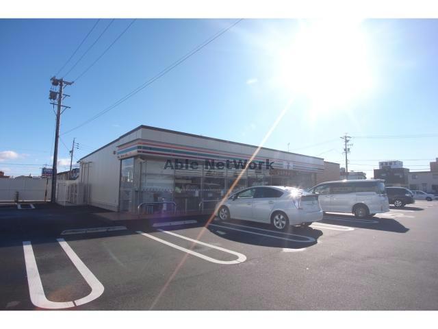 コンビニ　セブンイレブン岐阜薮田東1丁目店（コンビニ）まで495m