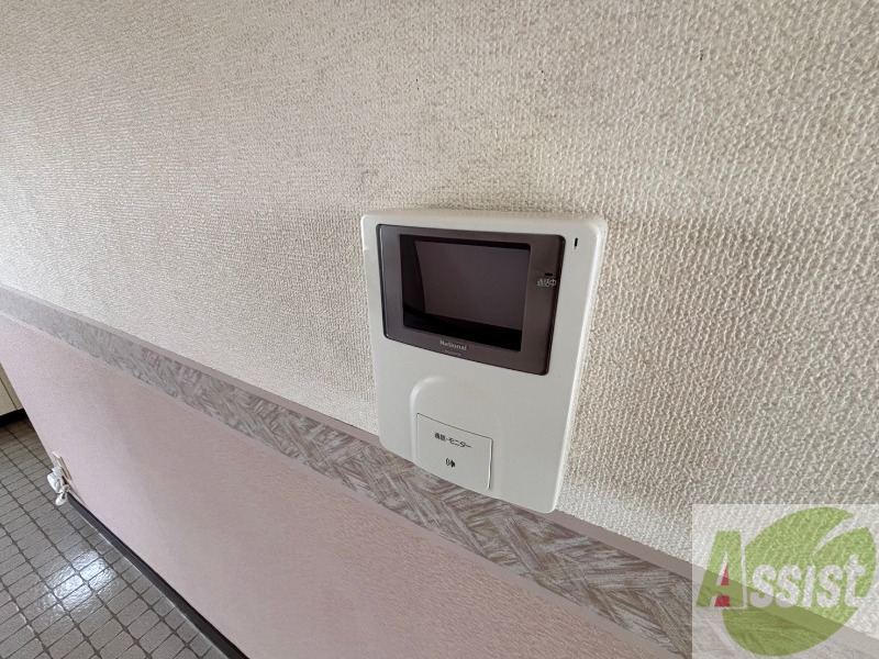 セキュリティ　ＴＶモニター付インターホンです。来客者の顔が見えるので安心！