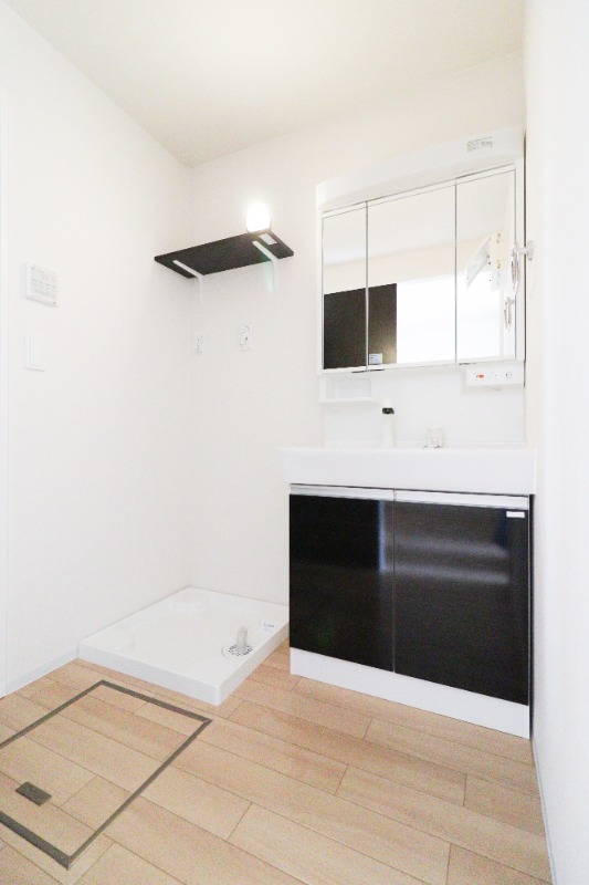 洗面設備　図面と現状に相違がある場合には現状を優先