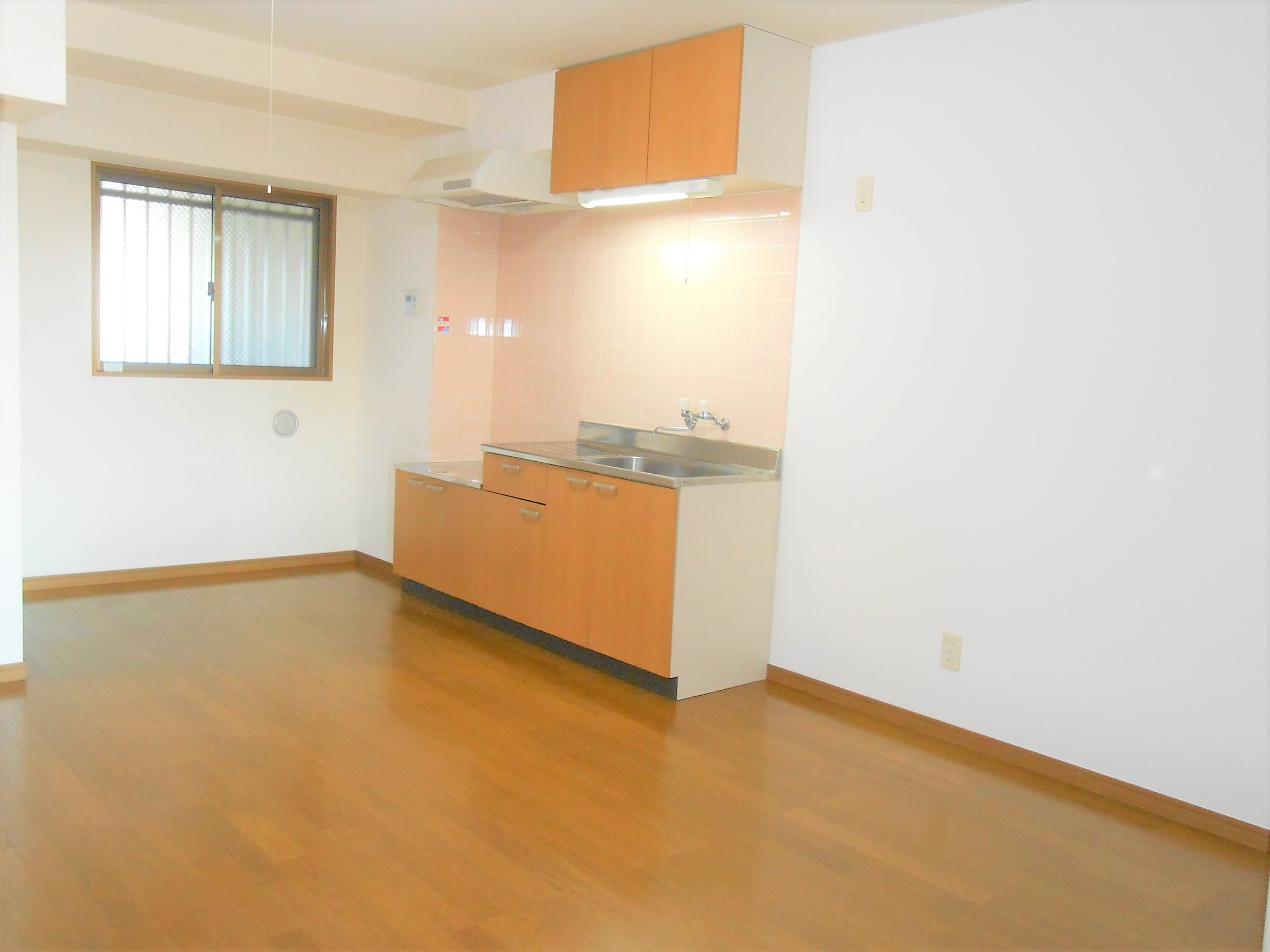 居室・リビング　広々リビングです。13帖の広さです☆