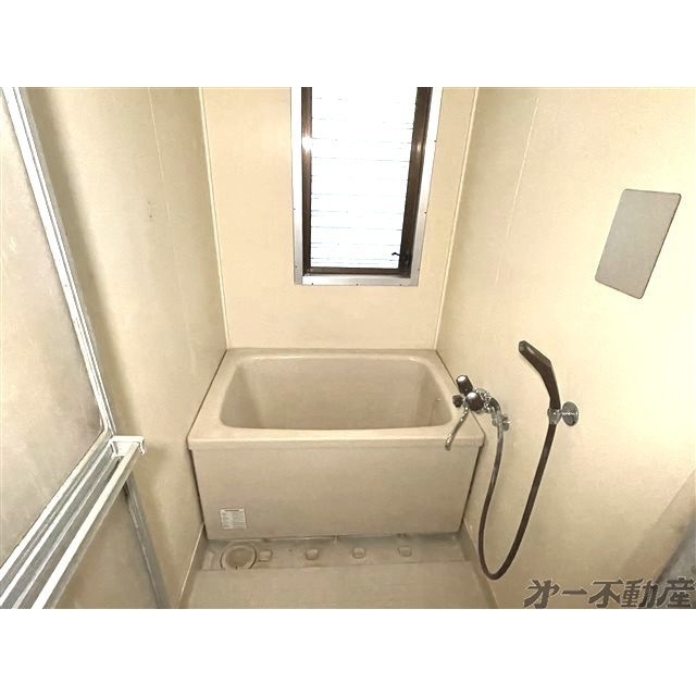 バス・シャワールーム　バスルーム