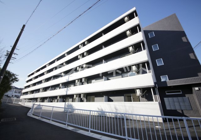 A・City常滑原松の建物外観