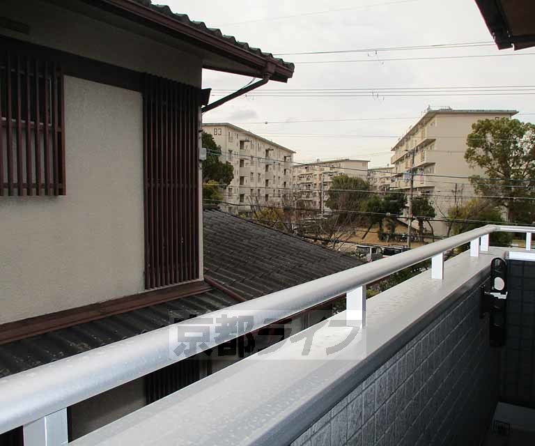 【八幡市男山松里のアパートの眺望】