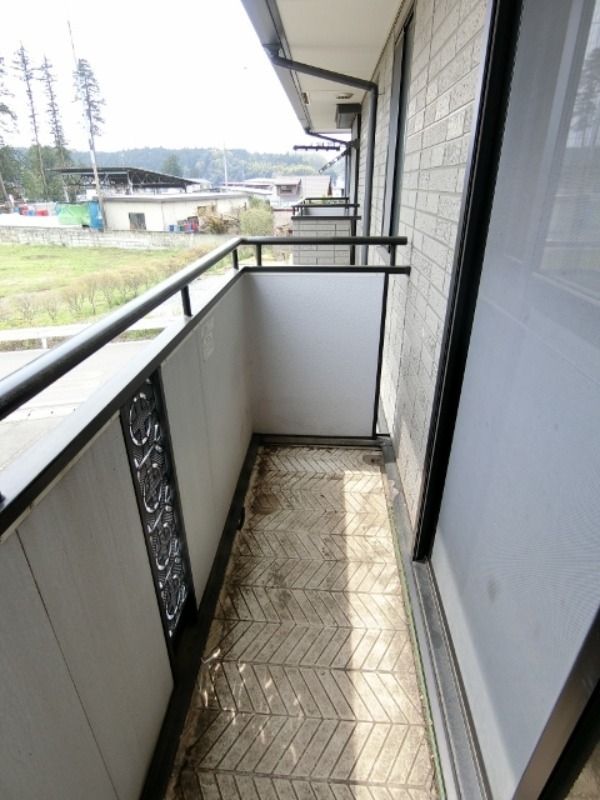 バルコニー　図面と現状に相違がある場合には現状を優先