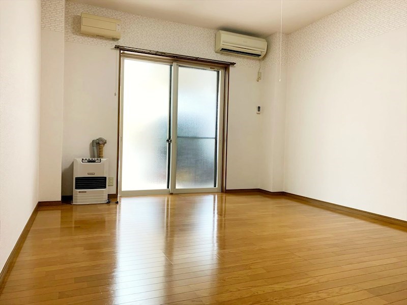 居室・リビング　洋室（10帖）の様子