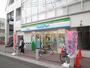 コンビニ　ファミリーマート西調布駅前店（コンビニ）まで398m