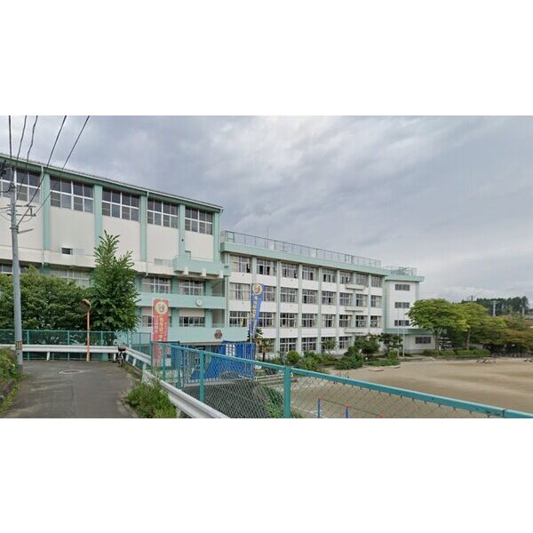 小学校　仙台市立荒巻小学校（小学校）まで290m