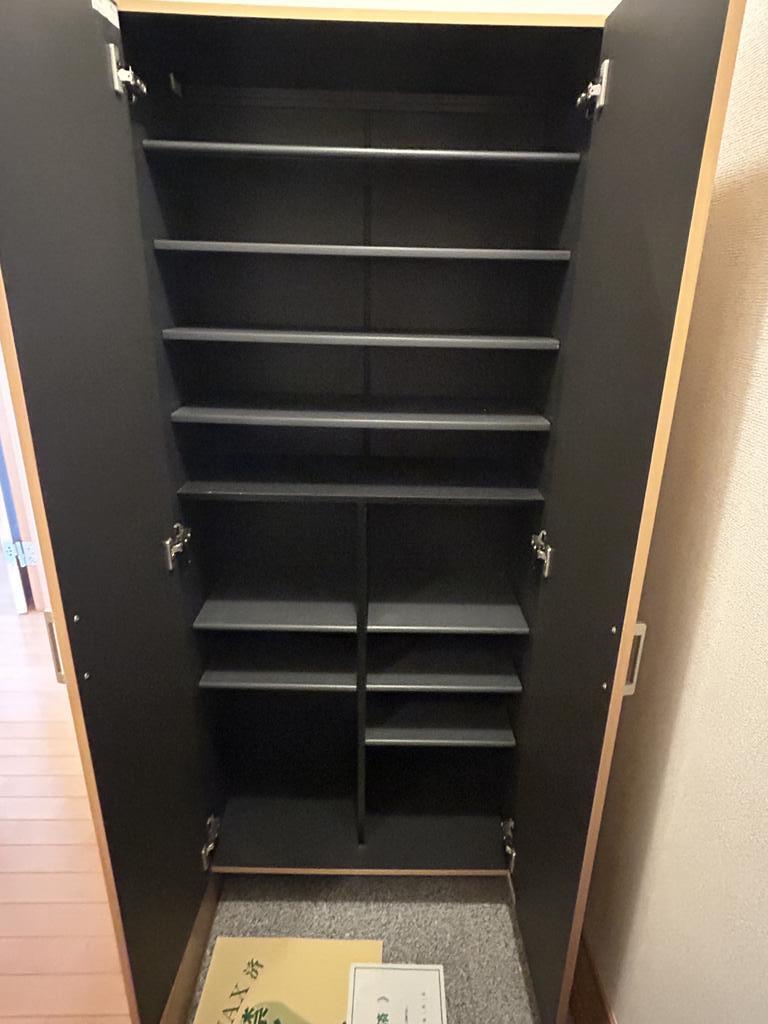 玄関　下駄箱