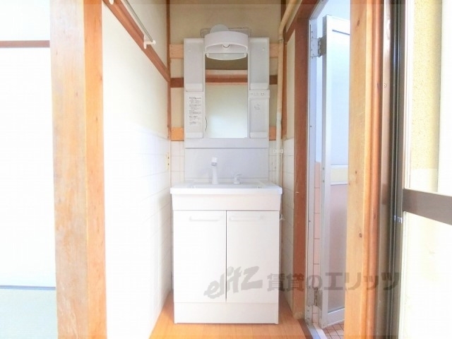 洗面設備　独立洗面台