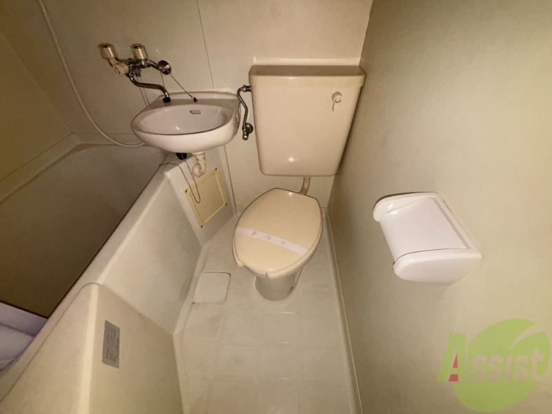 トイレ　広々した浴槽