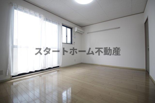 居室・リビング　使いやすい居間です