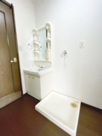 洗面設備　忙しい朝には欠かせない洗面所です