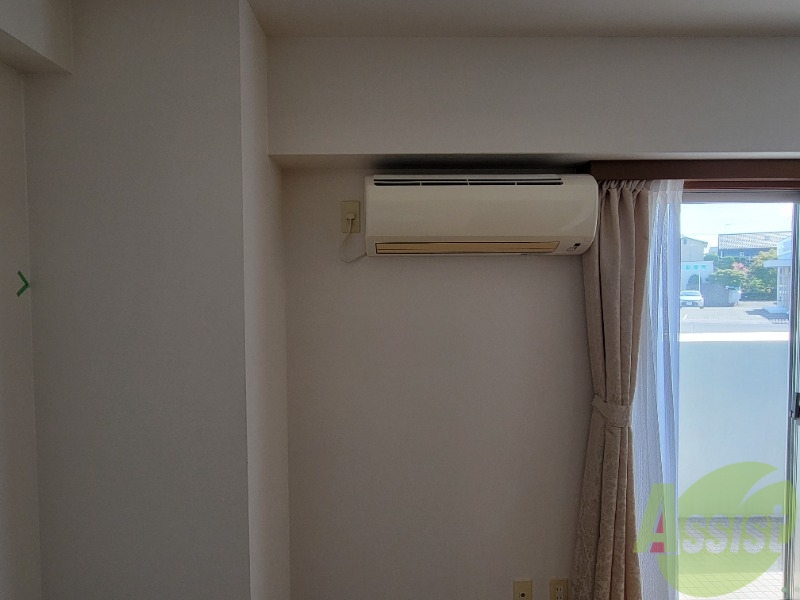 その他設備　エアコンも一機ついてますので夏も冬も安心。