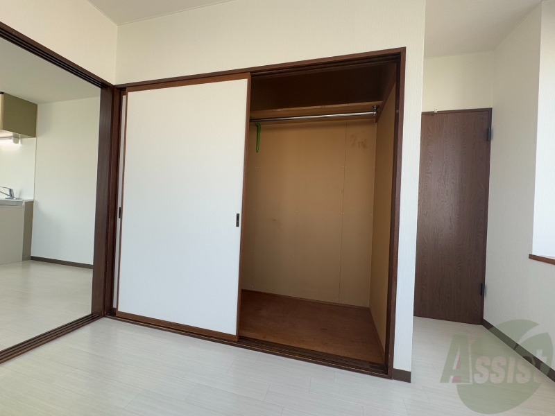 収納　こちらは収納です。物をしまう事ができますね！