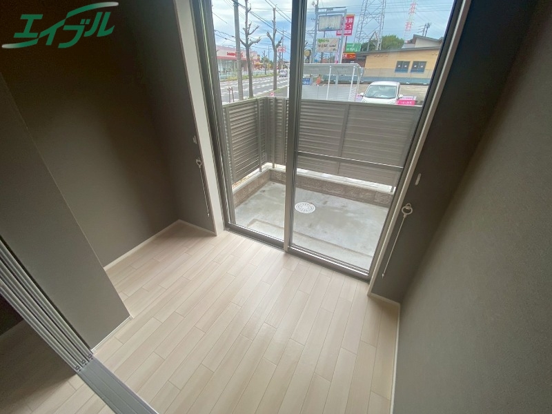 バルコニー　同型参考写真