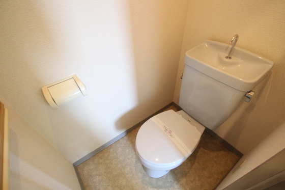 トイレ　※別部屋の写真です