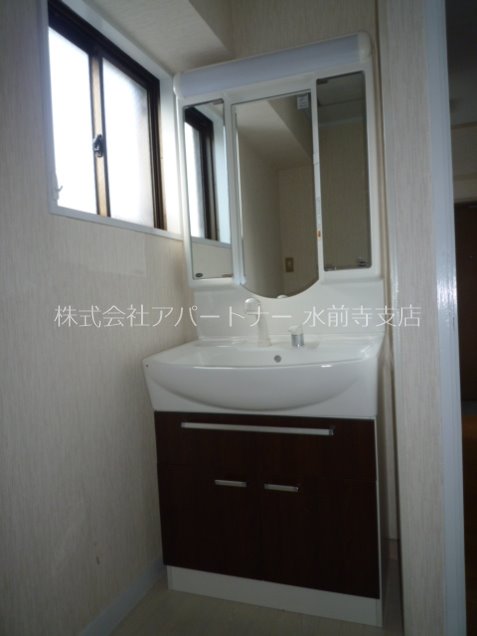 洗面設備　独立洗面台です！