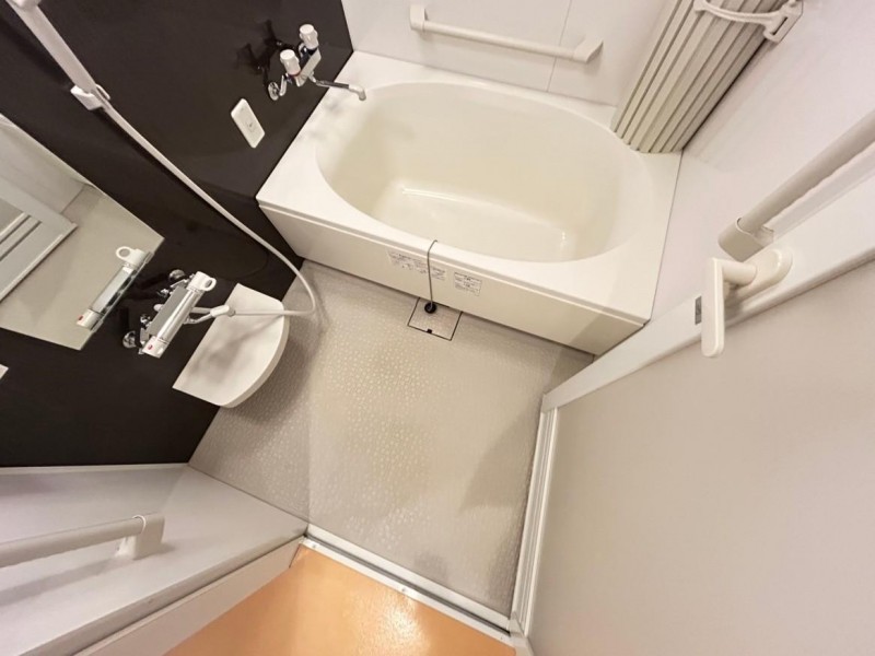 バス・シャワールーム　浴室