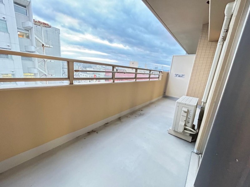 バルコニー　バルコニー