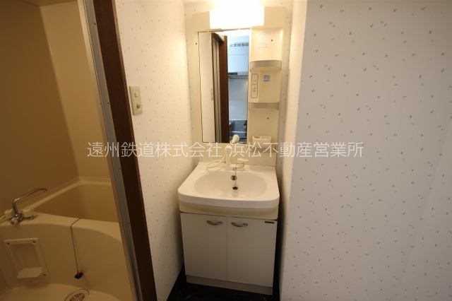 洗面設備　実際と異なる場合は現況優先です。