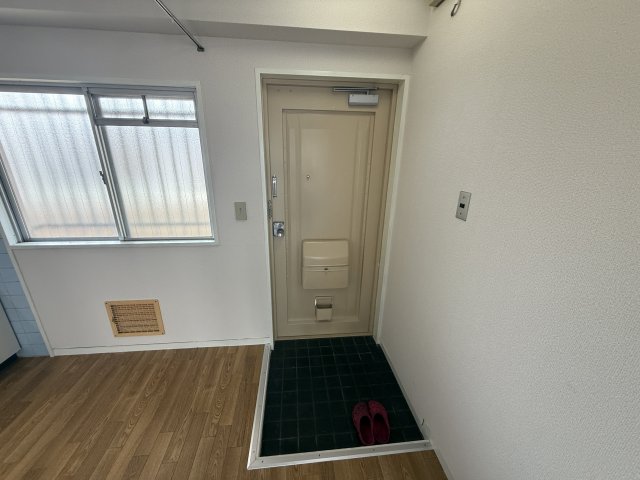 玄関　シンプルで使いやすい玄関です