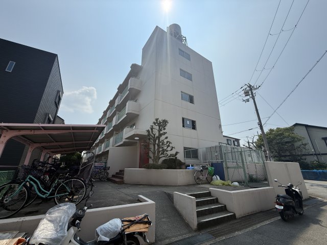 建物外観　外はこのようになっています