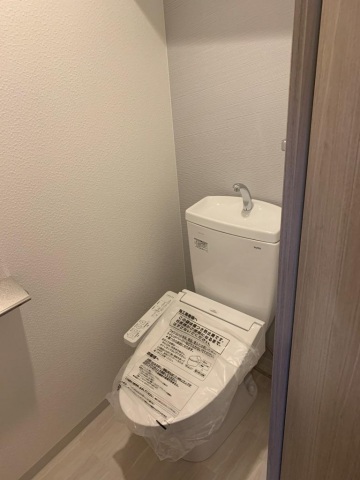 トイレ　写真は別号室です。