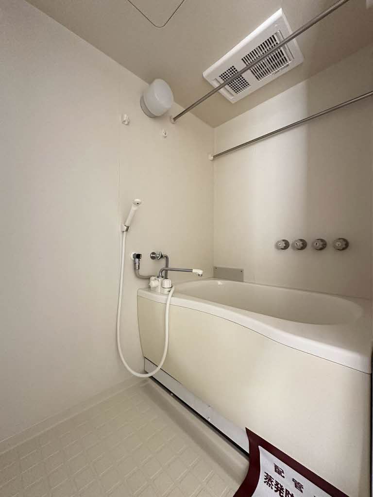 バス・シャワールーム　浴室