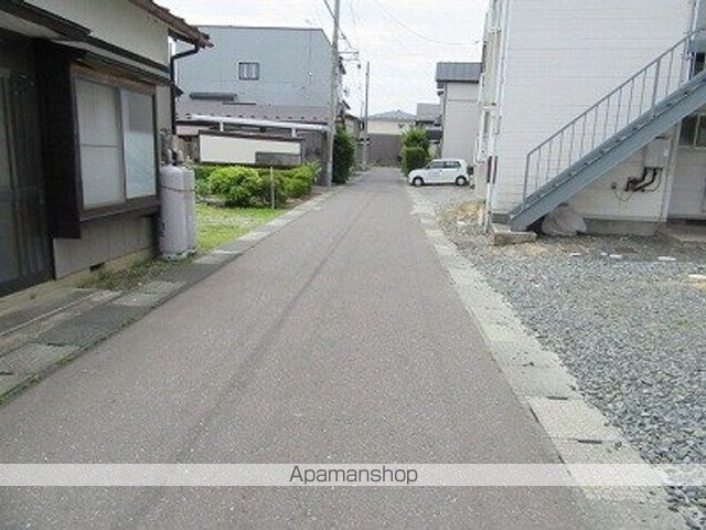 その他　周辺道路（その他）まで0m