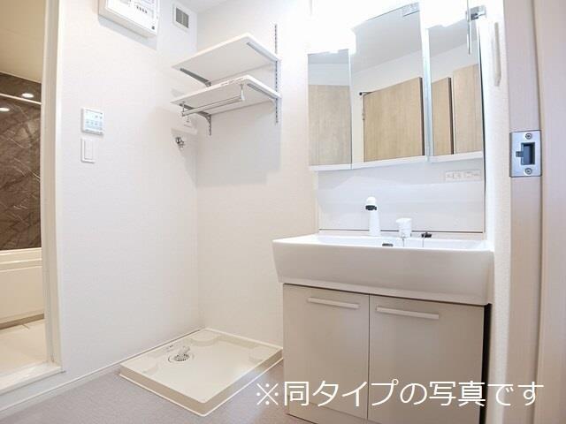 洗面設備　※同タイプ
