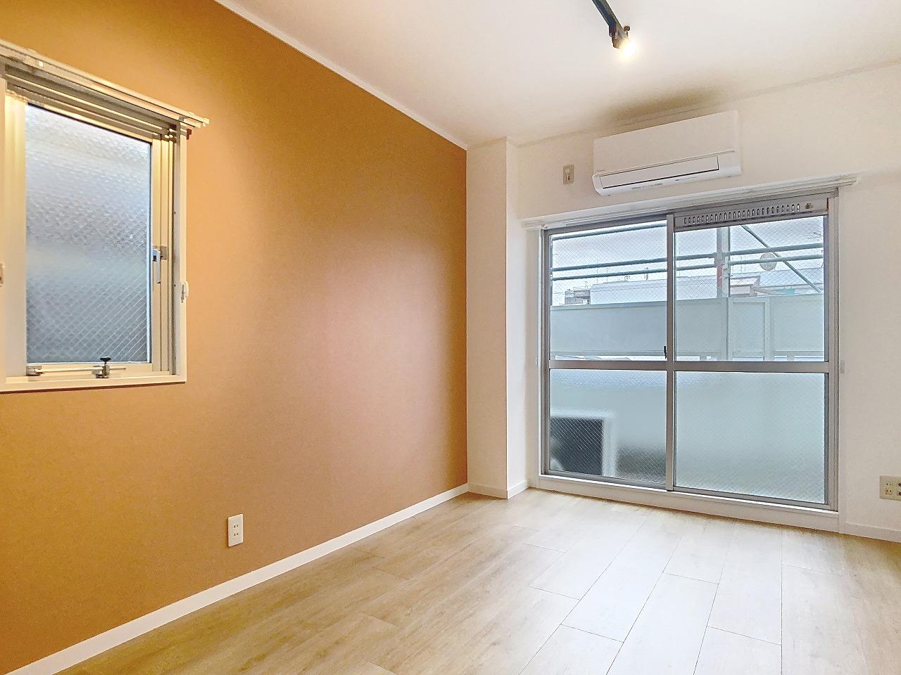 居室・リビング　おしゃれなアクセントクロス！