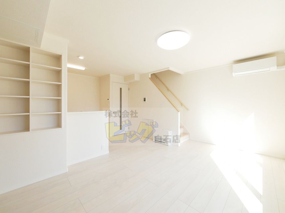 その他設備　エアコン完備で暑い夏も快適です♪